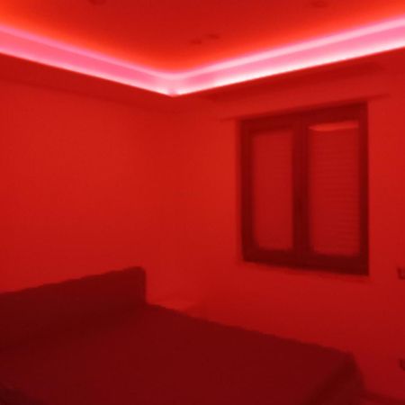 Chromotherapy Flat Monserrato Exterior photo